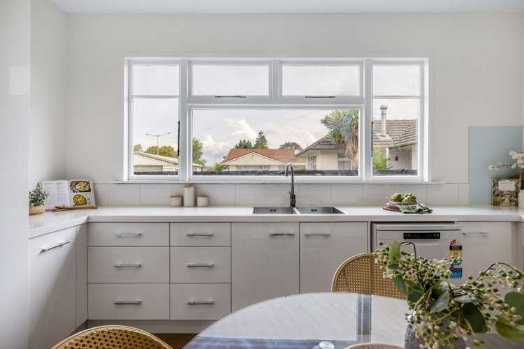 1/207 Main North Road Redwood_5