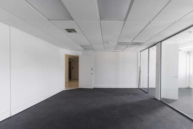 19 Great South Road Epsom_2