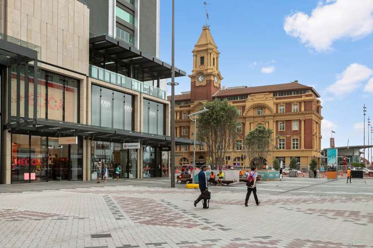 1702/8 Albert Street City Centre_26