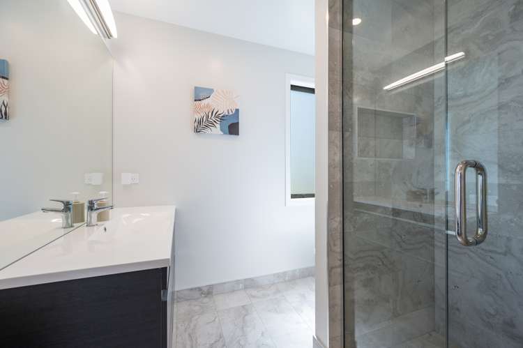 18 Hill Tops Way Stoke_15