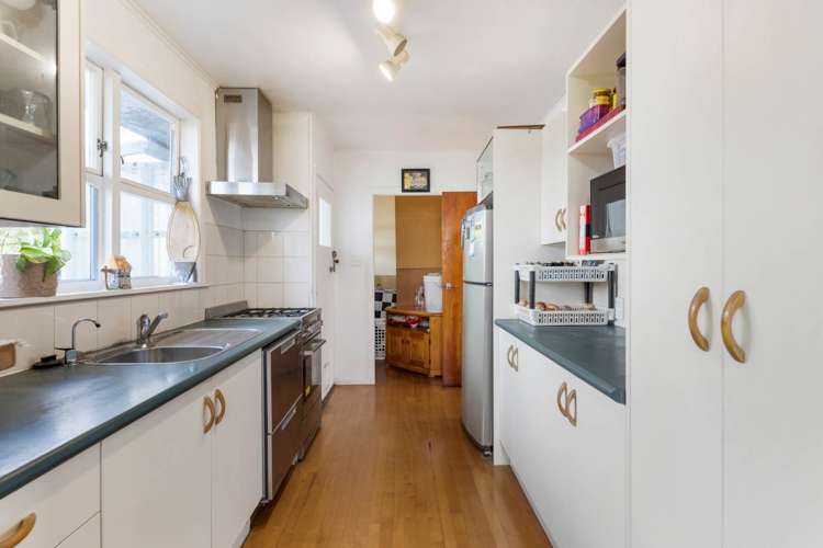 22 Sarona Avenue Glen Eden_14