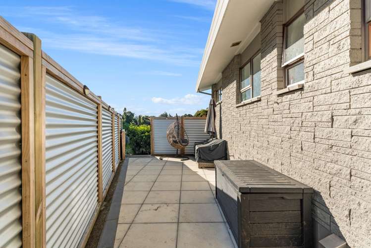 9 Sylvania Drive Matua_15