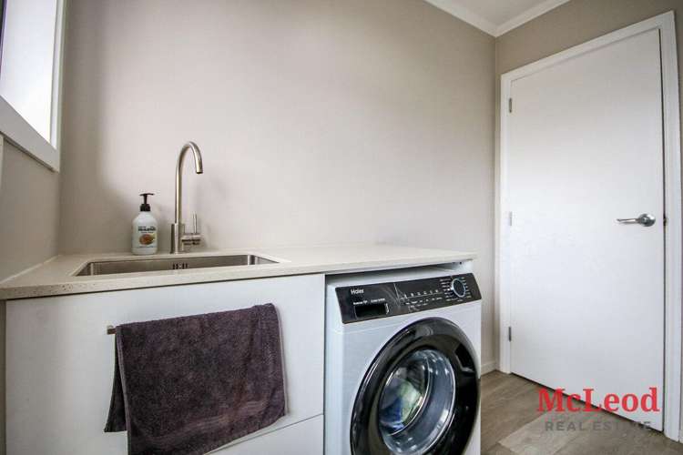 68 Middle Road Allenton_19