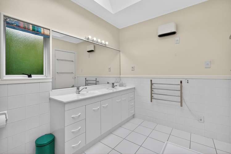 23 Walter Road Eastbourne_24