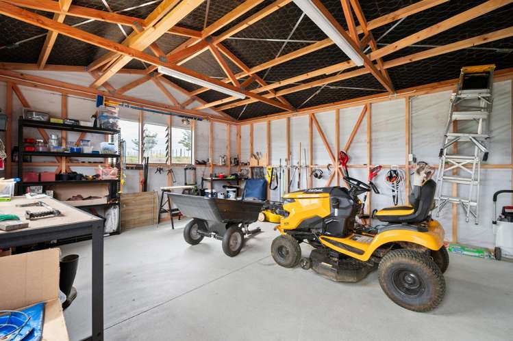 29 Fry Road Halcombe_23