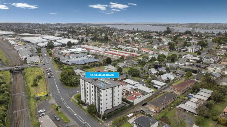 102/82 Jellicoe Road Panmure_26