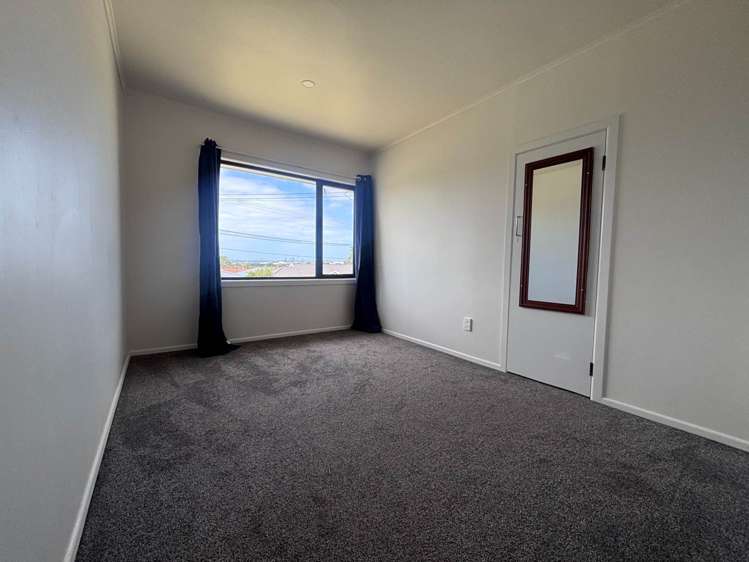 1 Ayrton Street Te Atatu South_5