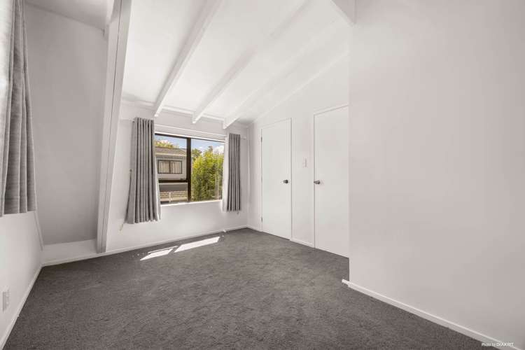 2/16 Moxham Grove Massey_11