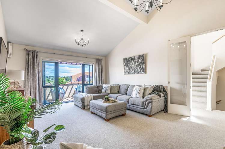 9/8 Tobago Place Sunnynook_1