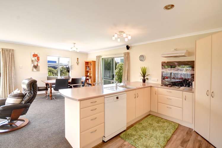 6 Sandown Street Waihola_8