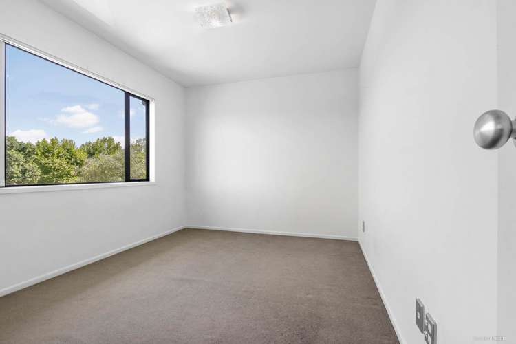 17/2 Armoy Drive East Tamaki_6