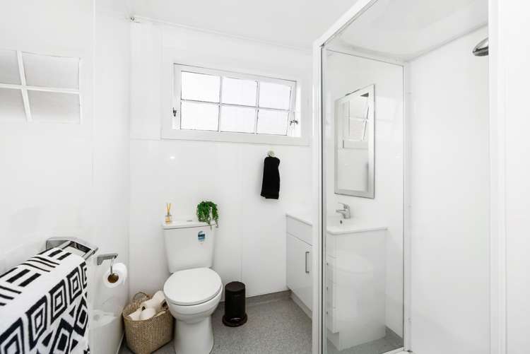 76 Western Hills Drive Kensington_7