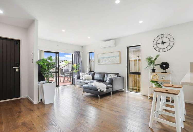 10 Silver Beech Street_5