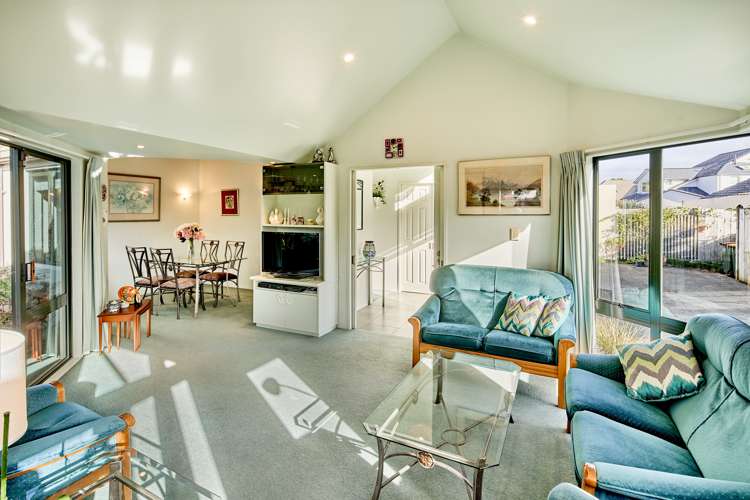 58 Laings Road Lower Hutt_4