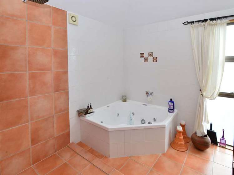 57 Marellen Drive Red Beach_16