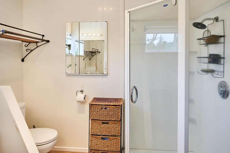 144 Raumati Road Raumati Beach_33