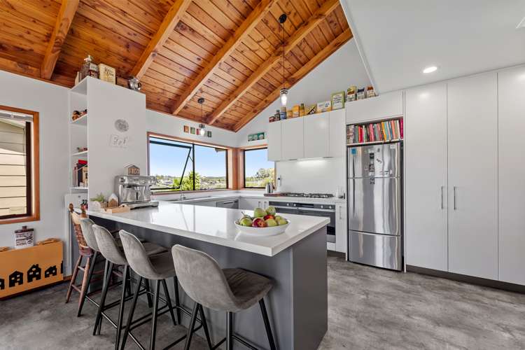 57 Albatross Road Red Beach_8