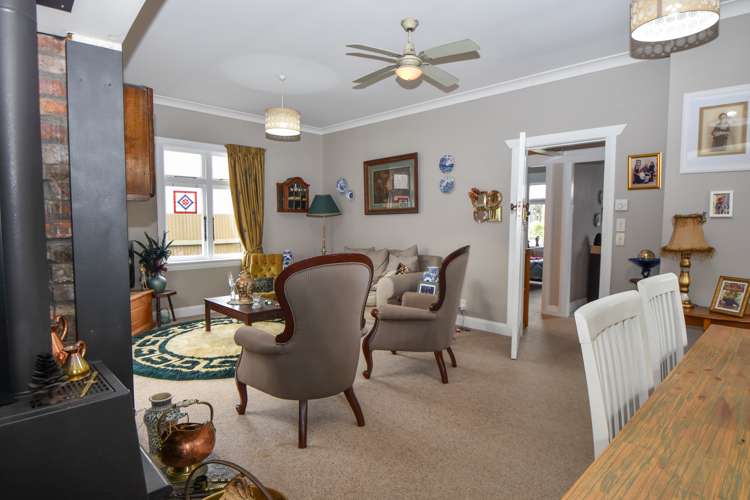 214 High Street South Carterton_7