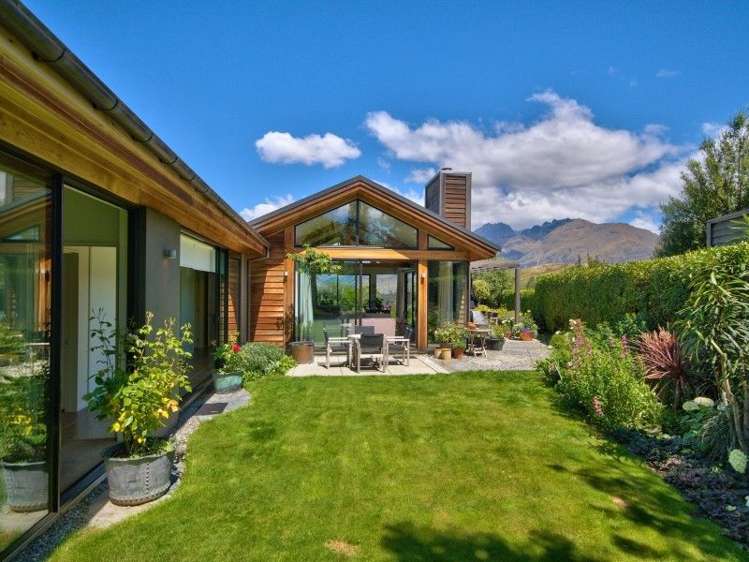 8 Rannoch Drive Jacks Point_20