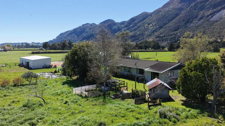 574 East Takaka Road East Takaka_12