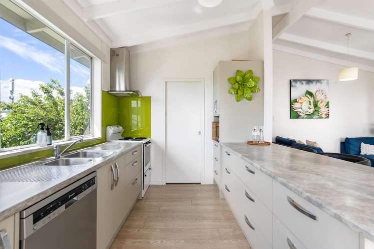 100 Charleston Avenue Whangamata_9