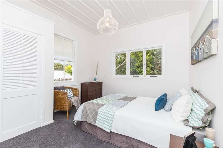 9 Coroglen Avenue Birkenhead_10