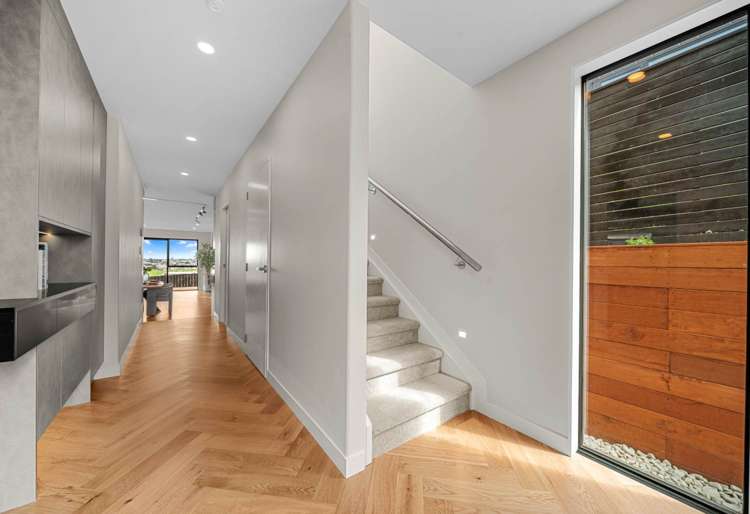 5 Pakirikiri Street Long Bay_10