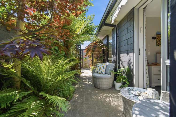 1 Hanlow Place Pyes Pa_13