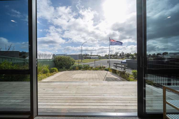 25 Motu-Au Close Manapouri_3