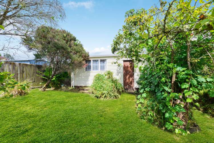 9 Kaikoura Street Henderson_19