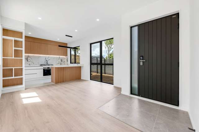 1/7 Edgar Pearce Place Howick_1