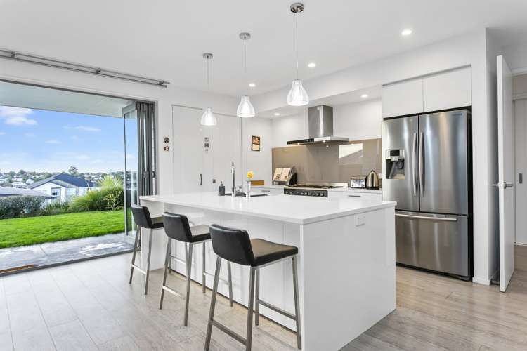 6 Tuangi Street Long Bay_8