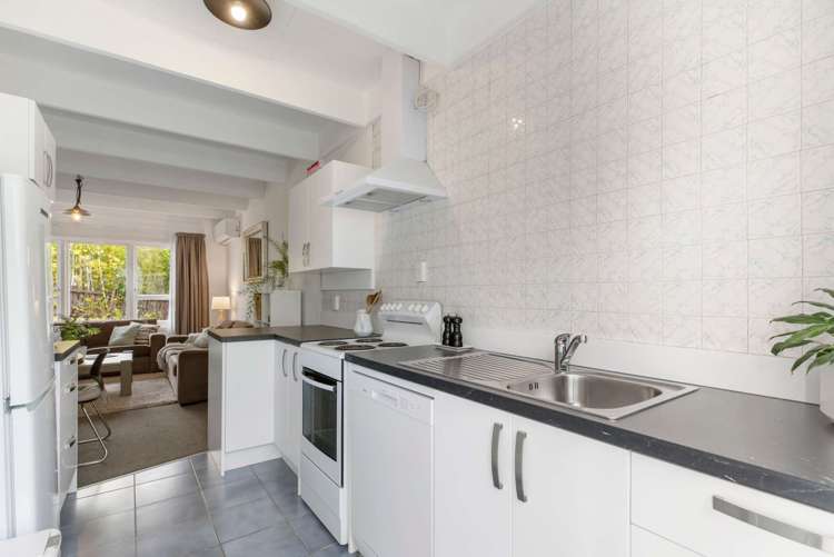 2/86 Divich Avenue Te Atatu South_5