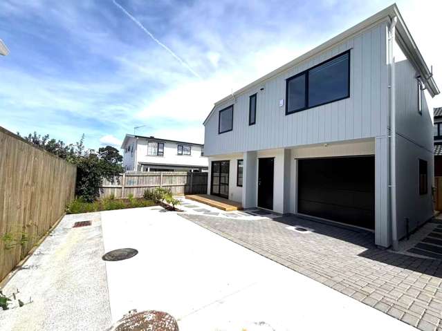 New Bulid 4 Bedroom Home in One Tree Hill