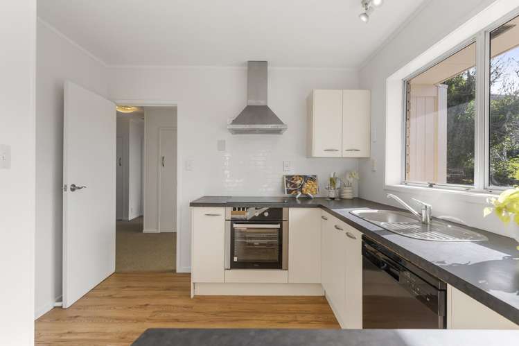 2/13 Gretel Place Hillcrest_2