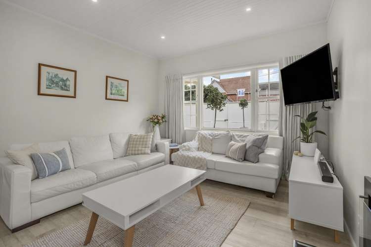 25 Hinau Street Eastbourne_3