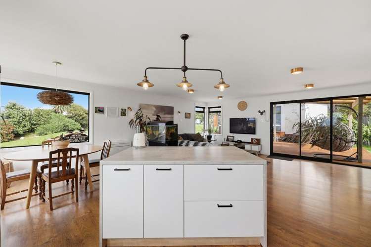 8 Ellersley Street Halfway Bush_3