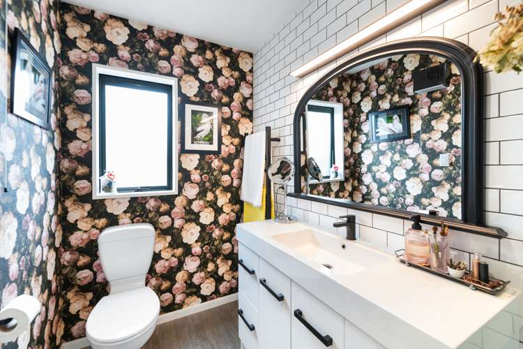 419 Port Hills Road Hillsborough_16