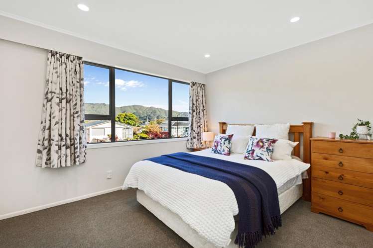 24 Holyoake Crescent Avalon_18