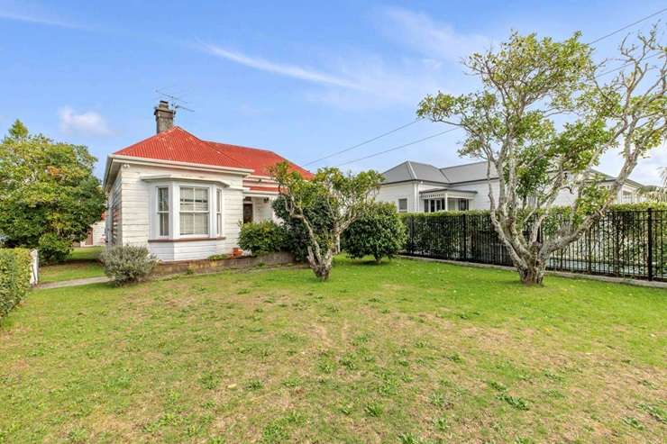 A deceased estate on New Bond Street, in Auckland's Kingsland, is attracting a lot of buyer interest. Photo / Supplied