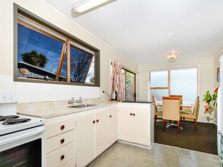 65 Solar Road Glen Eden_7