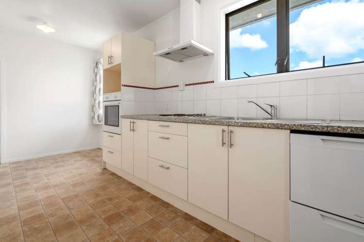 2 Ward Crescent Te Atatu Peninsula_2