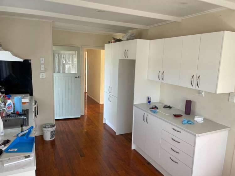 109 Vodanovich Road Te Atatu South_5