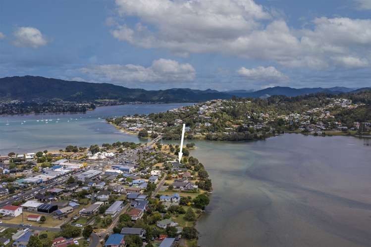 10 Marquet Place Tairua_24