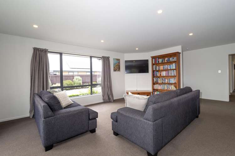 9 Geoff Geering Drive Netherby_7