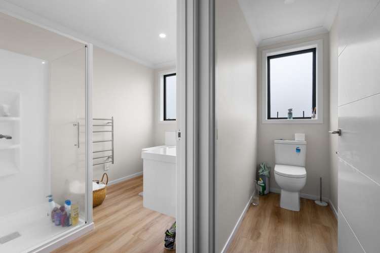 104 Thornton Road 11373_5