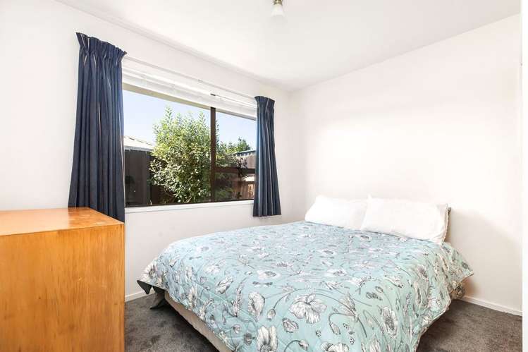 2/5 Gibbs Place Halswell_11