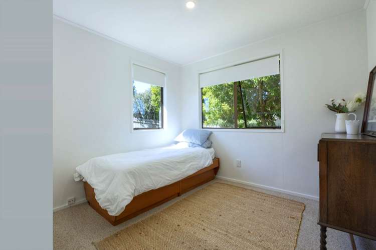 91 Solar Road Glen Eden_10