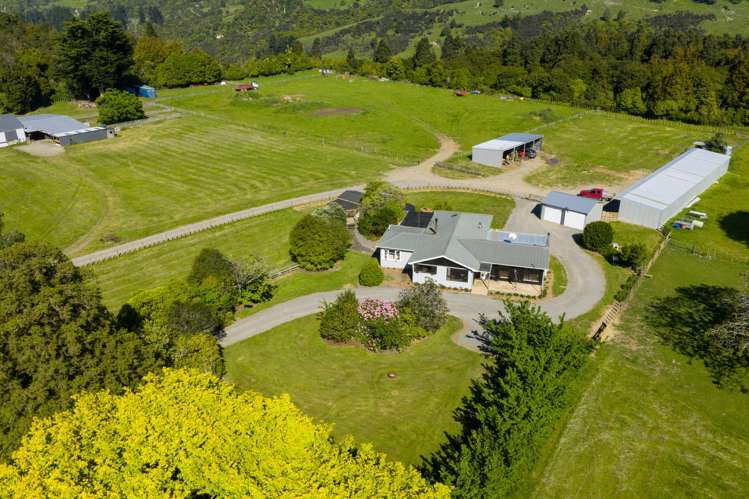 2373 Pohangina Valley East Road Pohangina Valley_5