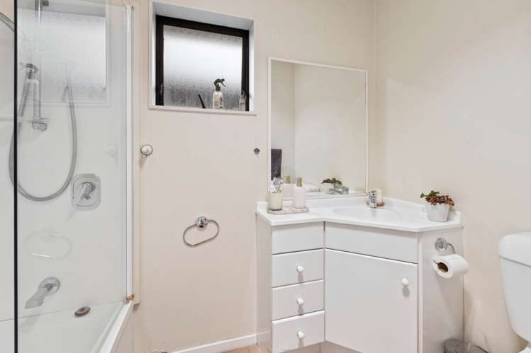 21A Seabrook Avenue New Lynn_5